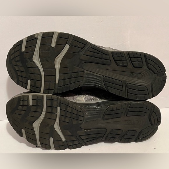 ASICS Shoes Mens 14 Gel Nimbus 21
Platinum Running Sneakers - Picture 15 of 16